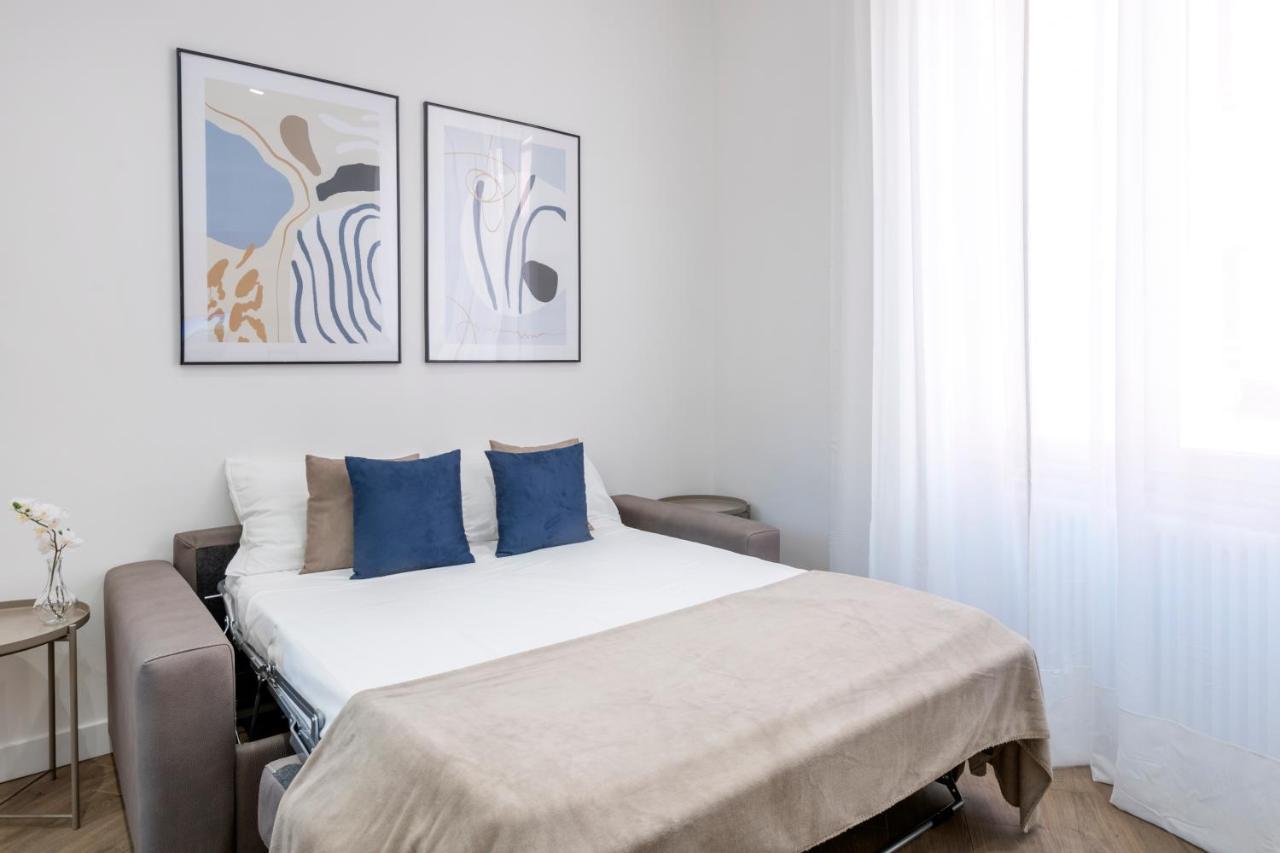 White Flat Cross Apartment Rome Bagian luar foto