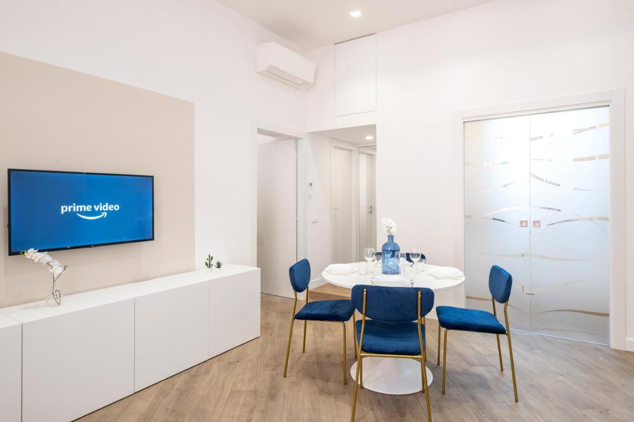 White Flat Cross Apartment Rome Bagian luar foto